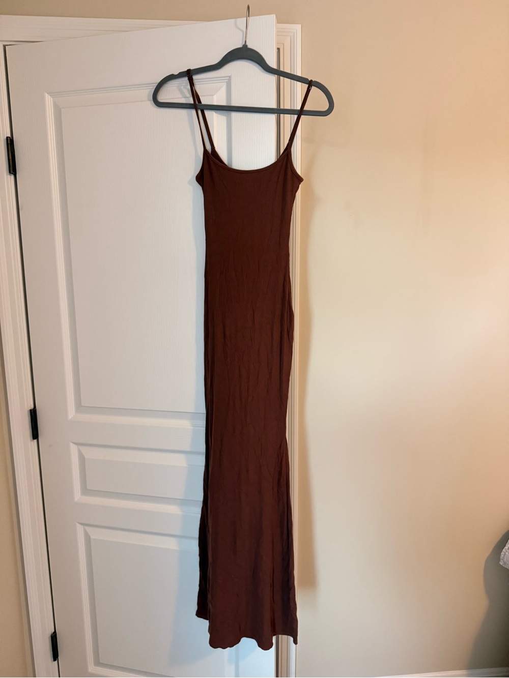 ReoRia Brown Spaghetti-Strap Maxi Dress